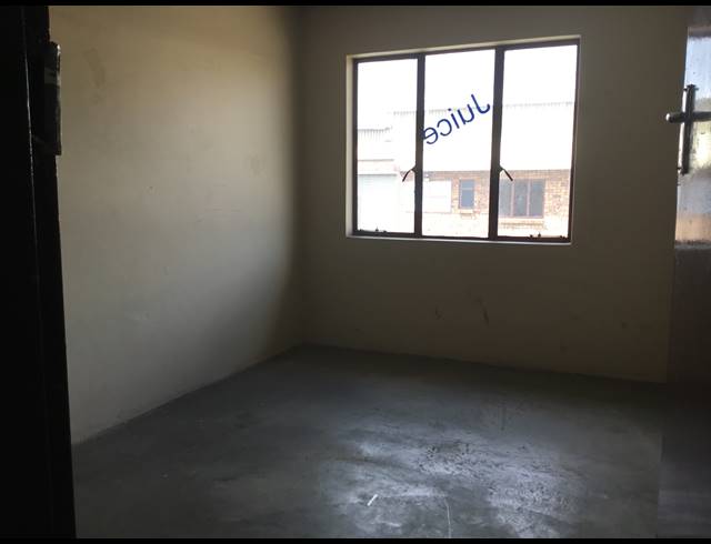510M² WAREHOUSE TO LET IN WADEVILLE